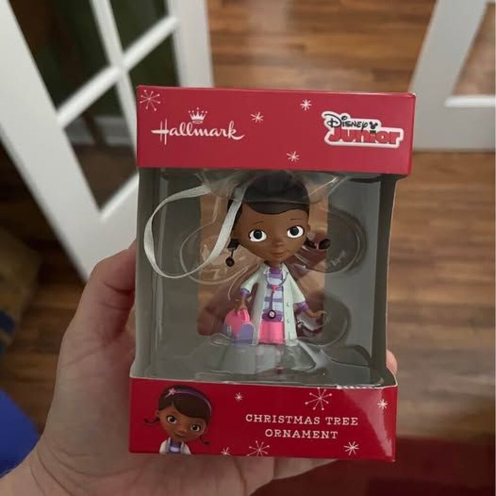 Hallmark Disney Junior Doc McStuffins Christmas Tree Ornament